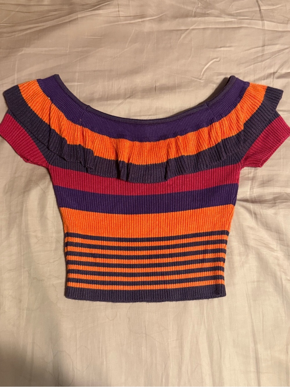 Kimchi Blue Riley Off-the-Shoulder top - Picture 4 of 4